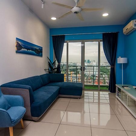 Flora Residence One South By Idealhub Seri Kembangan Luaran gambar