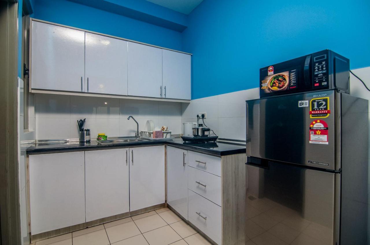 Flora Residence One South By Idealhub Seri Kembangan Luaran gambar